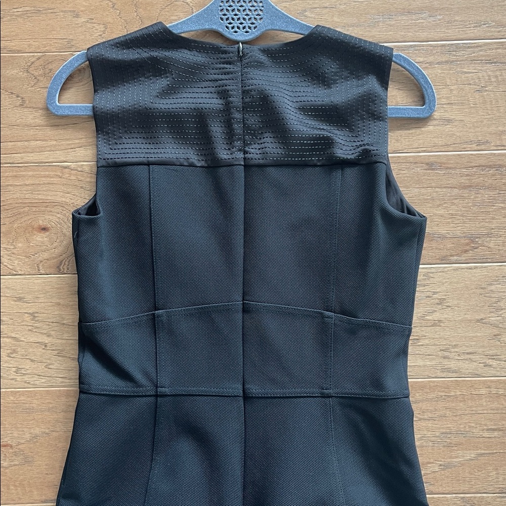 White House Black Market Black V-Neck Dress 4‎ - Picture 7 of 10